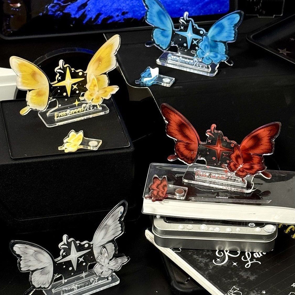 4Pcs Butterfly Acrylic Badge D - Desk Setup Photo ulasan dan harga